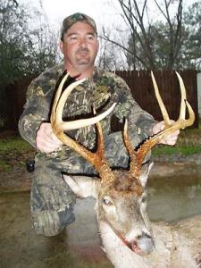 Alabama Deer, Hog and Turkey hunts with Lee Sells